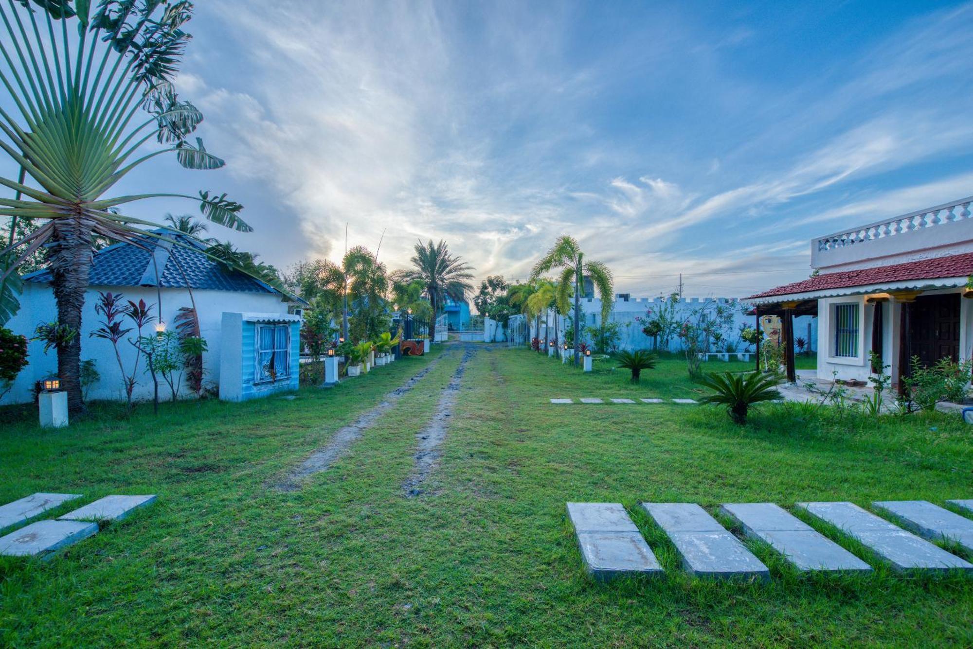 Le Epic Resort Virāmpattinam Exterior foto