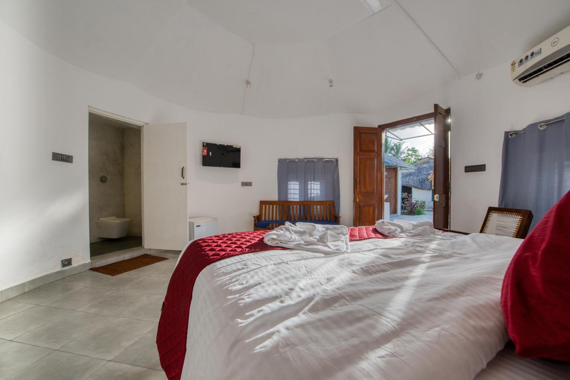 Le Epic Resort Virāmpattinam Exterior foto